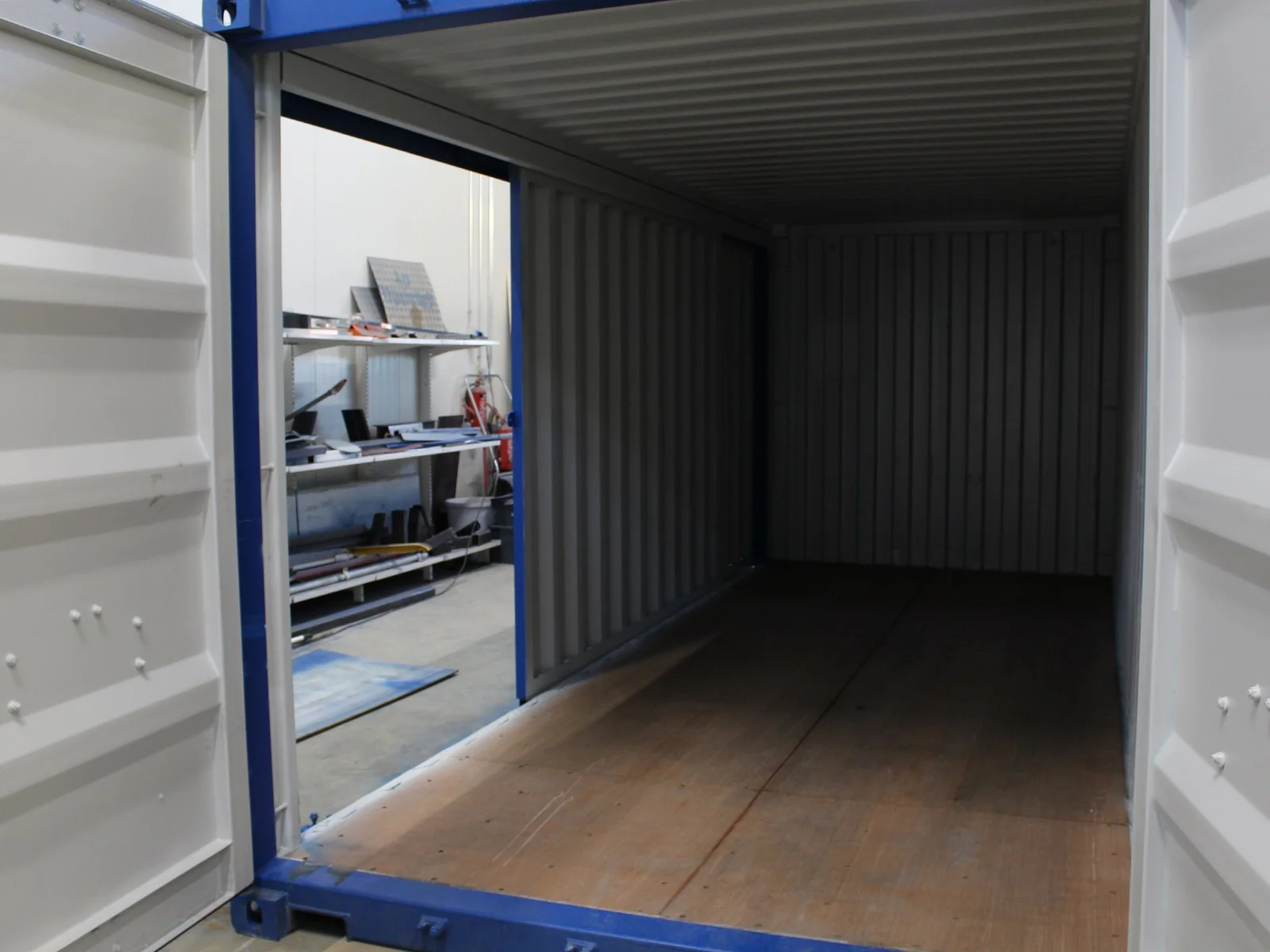 20ft Hi Cube Container (9′ 6″ high) suitable for IBC storage Sliding Door - Image 5