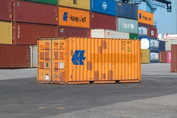 20Ft Standard Shipping Container - Image 3