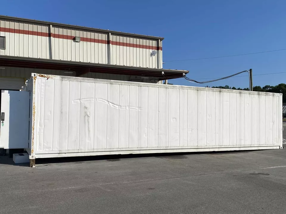40 Ft High Cube Insulated Shipping Container With 5 Ton Bard Hvac Unit - Image 4